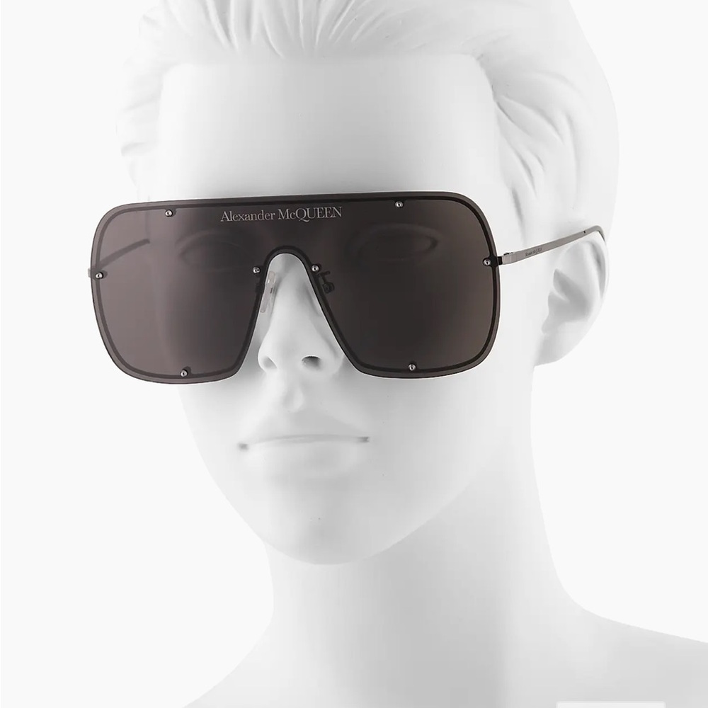 AUTHENTIC Alexander McQueen Dark Gray Shield Sung… - image 3